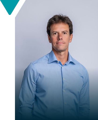 Diretor comercial Roberto Azevedo
